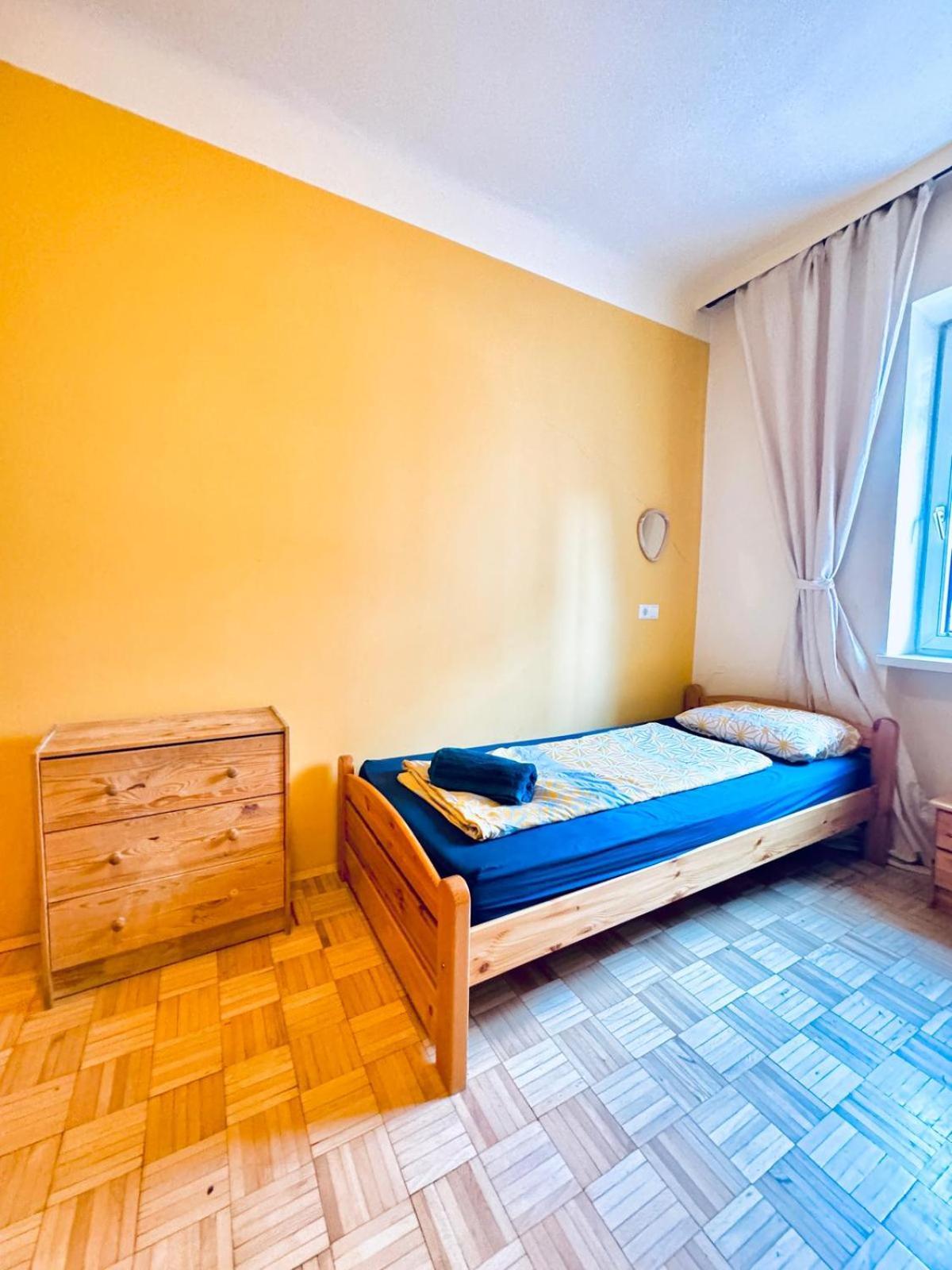 Affordable Central Rooms, 10-min To Lugner City Wien